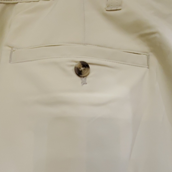 🆕️ Chaps Performance Golf shorts - Picture 9 of 12